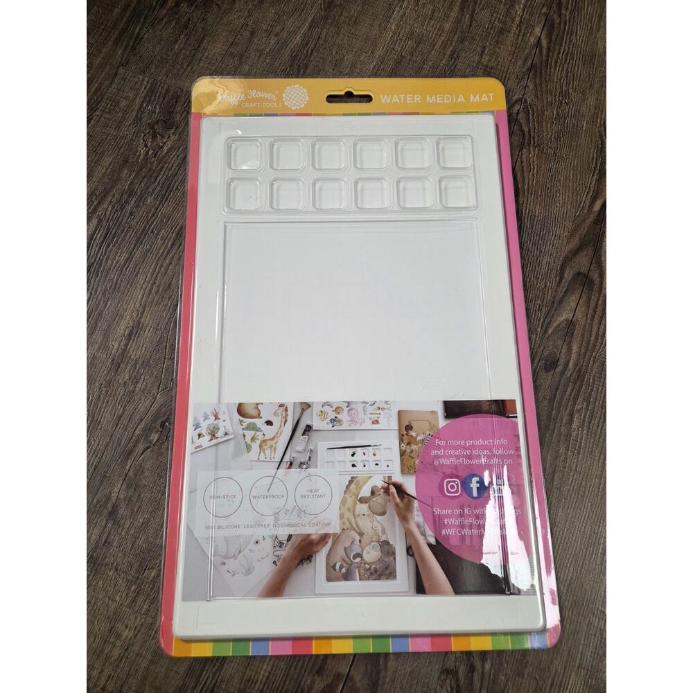 Waffle Flower Craft Tools Water Media Mat BRAND NEW Scrapbook Painting WFT001